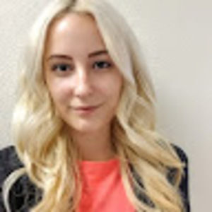 Meet your Posher, Danielle